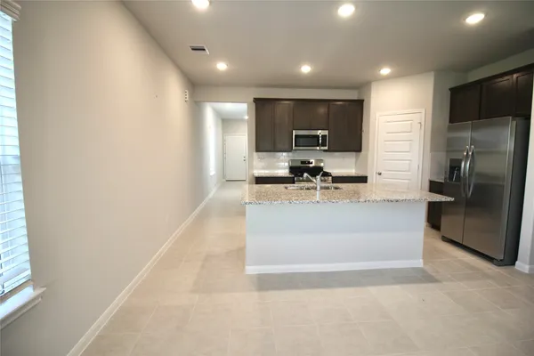 $2,350 | 8411 Sweet Cherry Lane, Magnolia, TX 77354