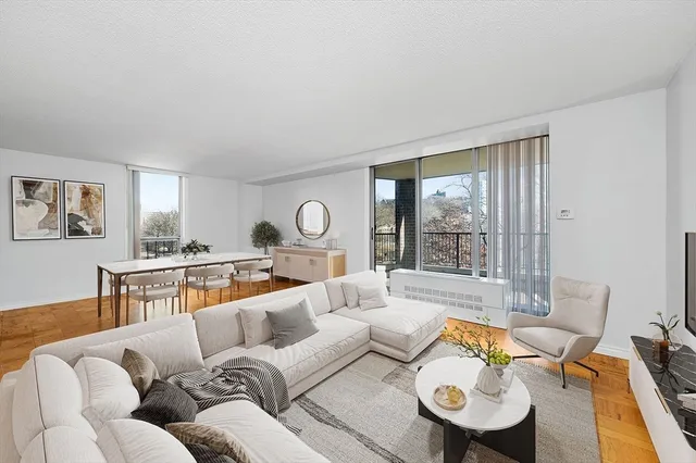 $1,149,000 | 77 Pond Avenue, Unit 401, Brookline, MA 02445