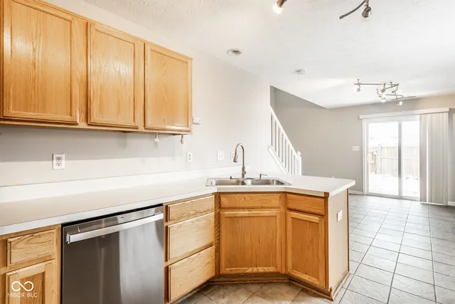 $1,695 | 700 Mountain Pine Drive, Greenwood, IN 46143