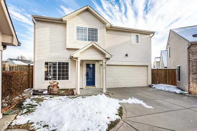 $1,695 | 700 Mountain Pine Drive, Greenwood, IN 46143