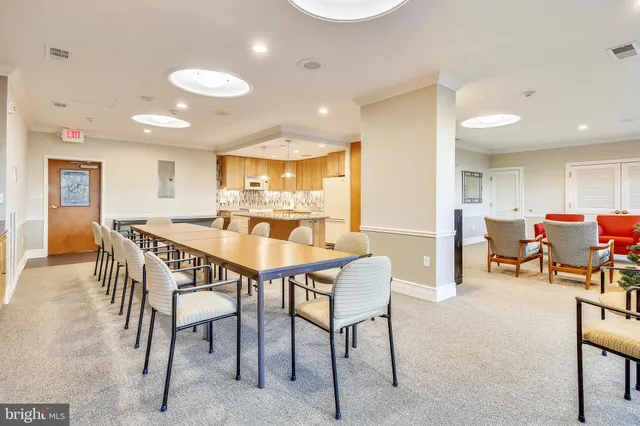 $3,995 | 1101 South Arlington Ridge Road, Unit 1208, Arlington, VA 22202