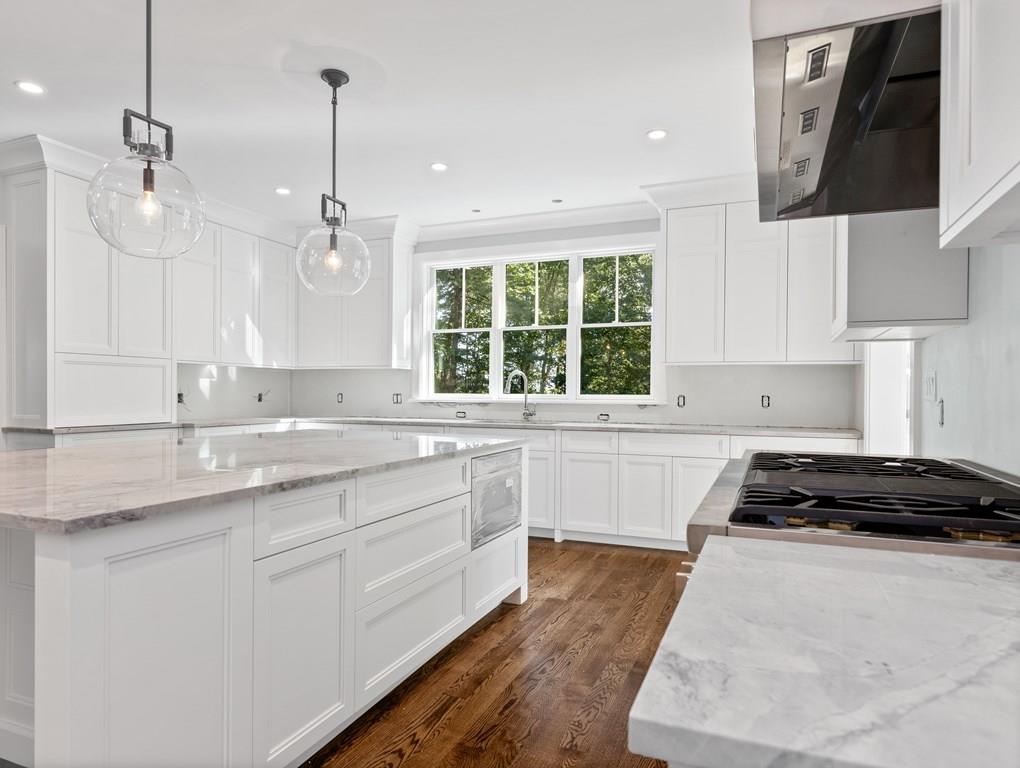 50 Woodridge Road Wellesley, MA 02482 - Photo 10 of 24