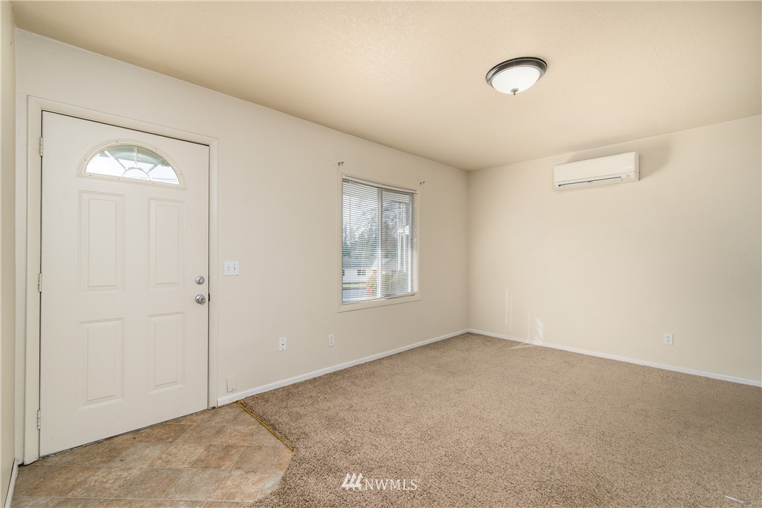 3248 Laurel Road Longview, WA 98632 - Photo 4 of 22 Gallery Image 4