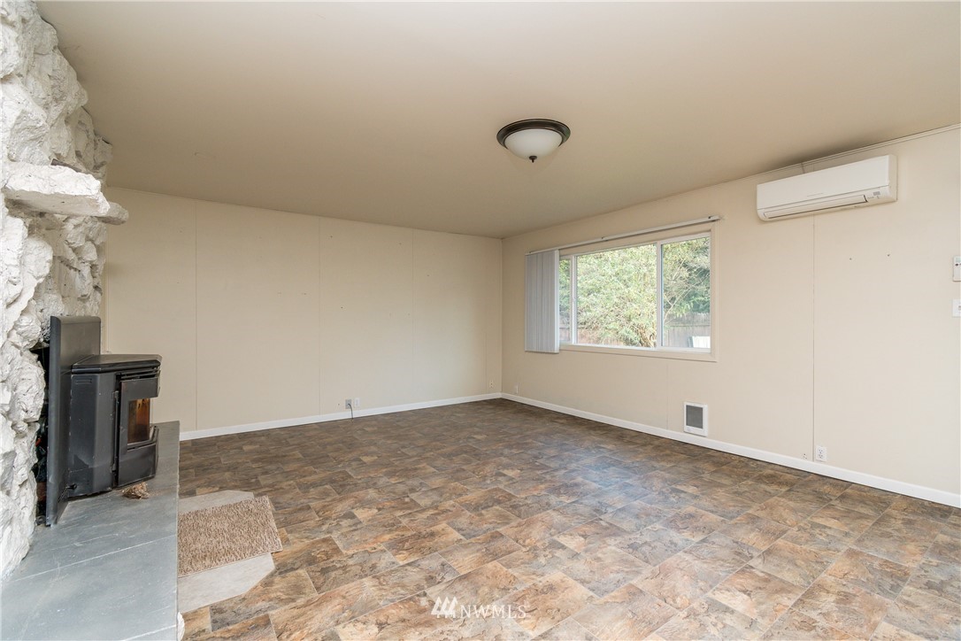3248 Laurel Road Longview, WA 98632 - Photo 10 of 22 Gallery Image 10