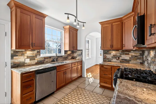 $1,695,000 | 502 32nd Avenue South, Nashville, TN 37212