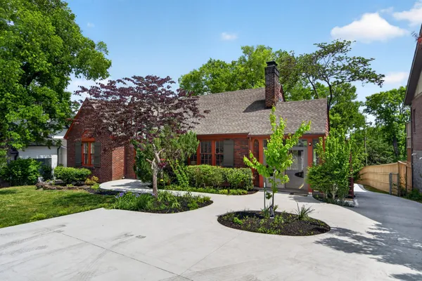 $1,695,000 | 502 32nd Avenue South, Nashville, TN 37212
