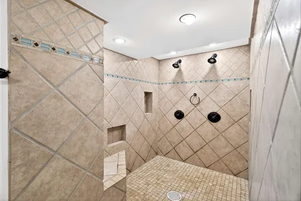 $1,695,000 | 502 32nd Avenue South, Nashville, TN 37212