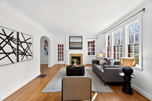 $1,695,000 | 502 32nd Avenue South, Nashville, TN 37212