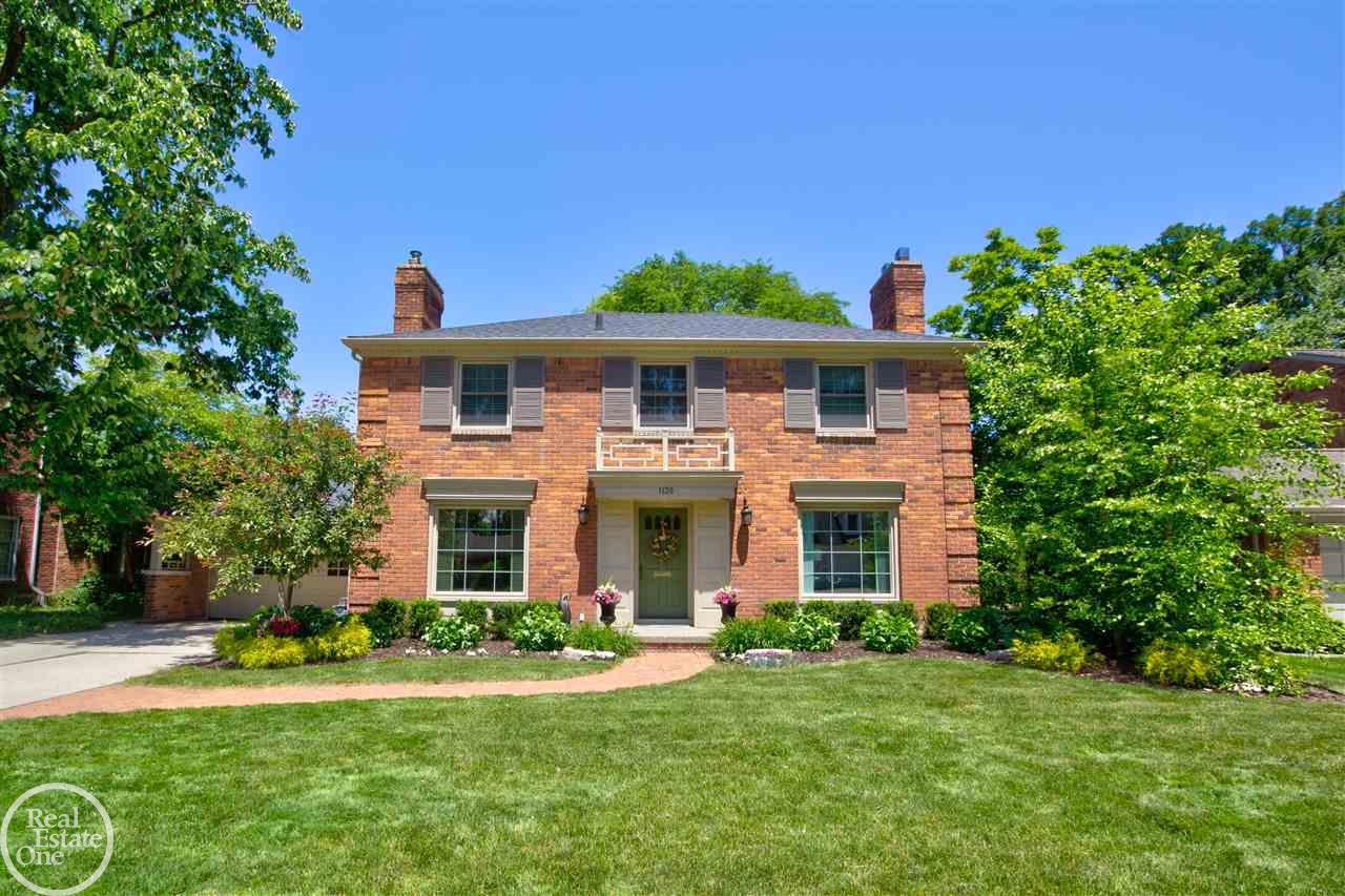 1130 South Oxford Road Grosse Pointe, MI 48236 - Photo 1 of 48 31350591.JPG