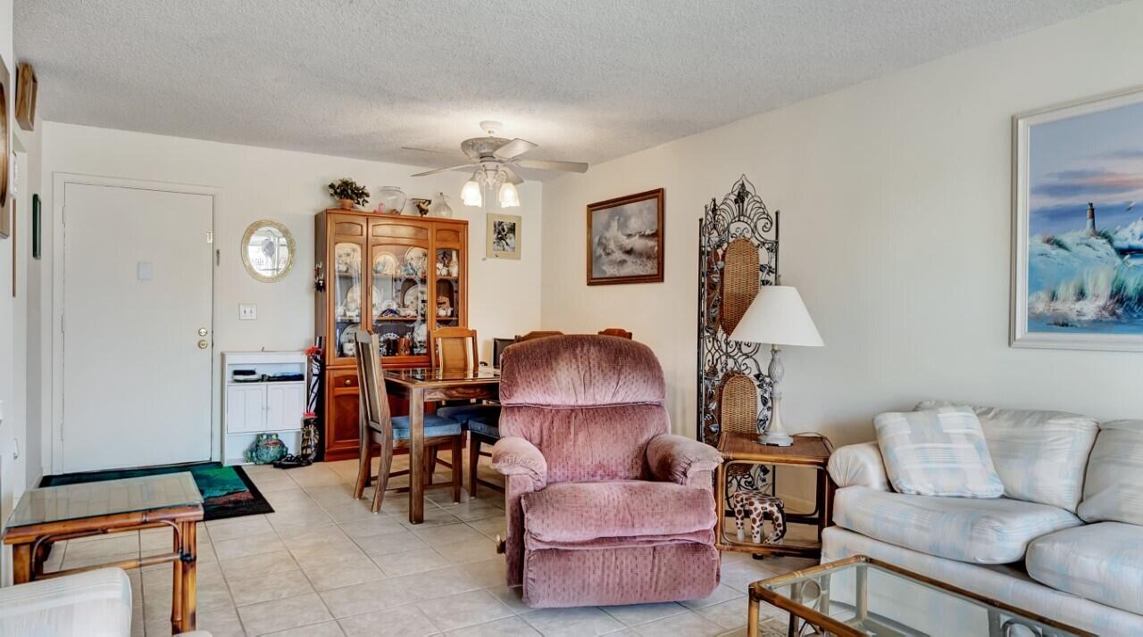 500 Davis Road, Unit 29 Palm Springs, FL 33461 - Photo 4 of 32 thumbnail__WAL7481