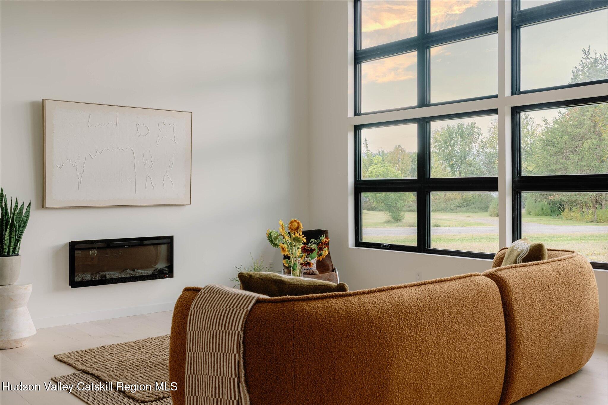 9 Hamilton Drive Kerhonkson, NY 12446 - Photo 2 of 26 2