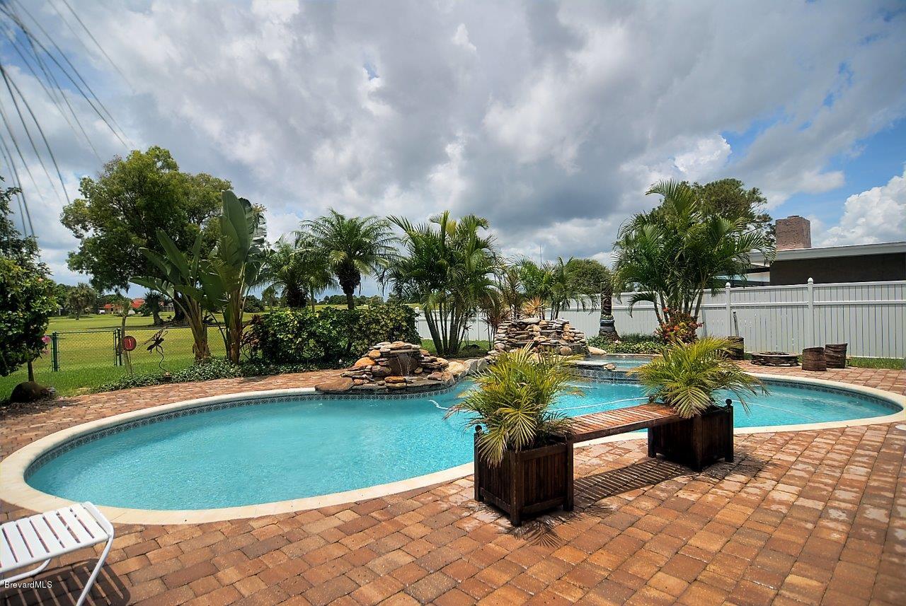22 Country Club Road Cocoa Beach, FL 32931 - Photo 14 of 18 Great Back Yard!