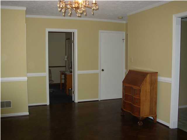 198 Sequoya Road Louisville, KY 40207 - Photo 9 of 22 Additional Photo