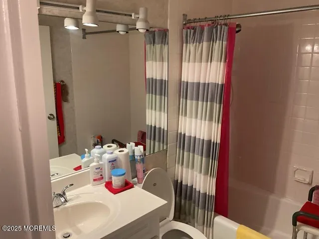 $4,800 | 1 Channel Drive, Unit 813, Monmouth Beach, NJ 07750