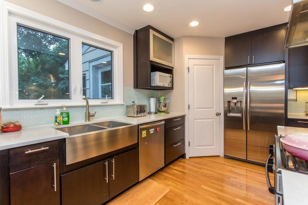 21 Rowe Street Milton, MA 02186 - Photo 8 of 20 Gallery Image 8