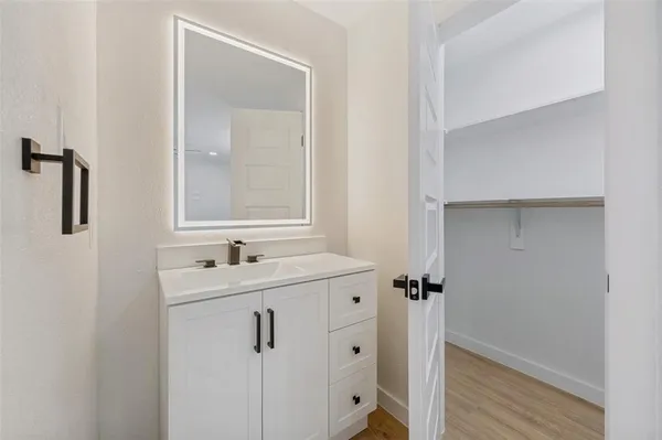 $305,000 | 1409 Southmoor Drive, Arlington, TX 76010