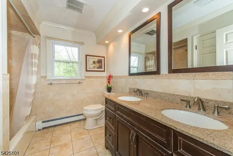 $930,000 | 7 Fernwood Trail, Mountain Lakes, NJ 07046