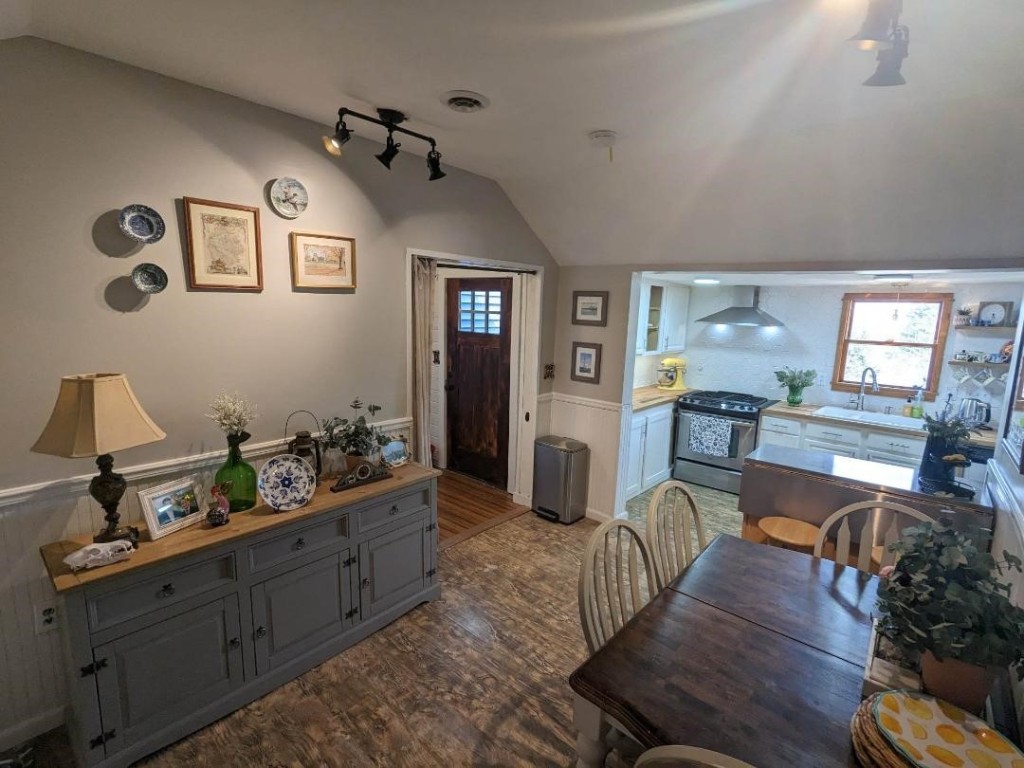 375 Pleasant Valley Road Starrucca, PA 18462 - Photo 10 of 49 Gallery Image 10