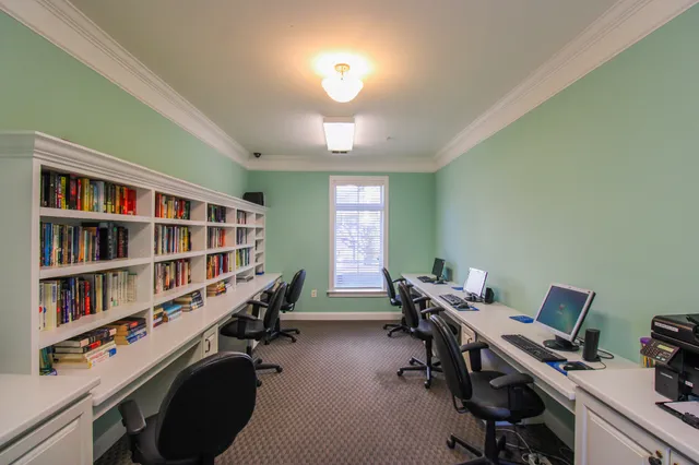 $1,575 | 2244 Ashley Crossing Drive, Unit 523, Charleston, SC 29414