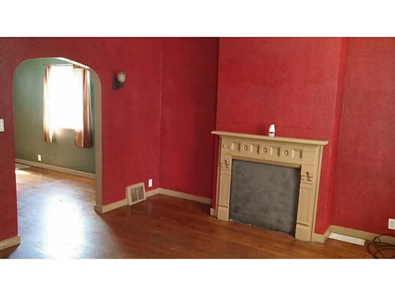 146 Riverview Street McKees Rocks, PA 15136 - Photo 2 of 7 Living Room. Hardwood floors through out the first floor.
