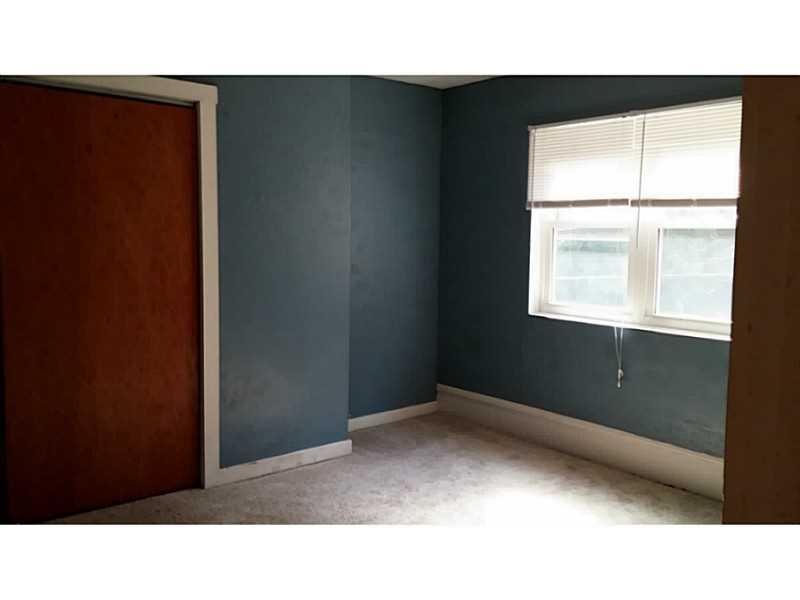 146 Riverview Street McKees Rocks, PA 15136 - Photo 4 of 7 Bedroom.