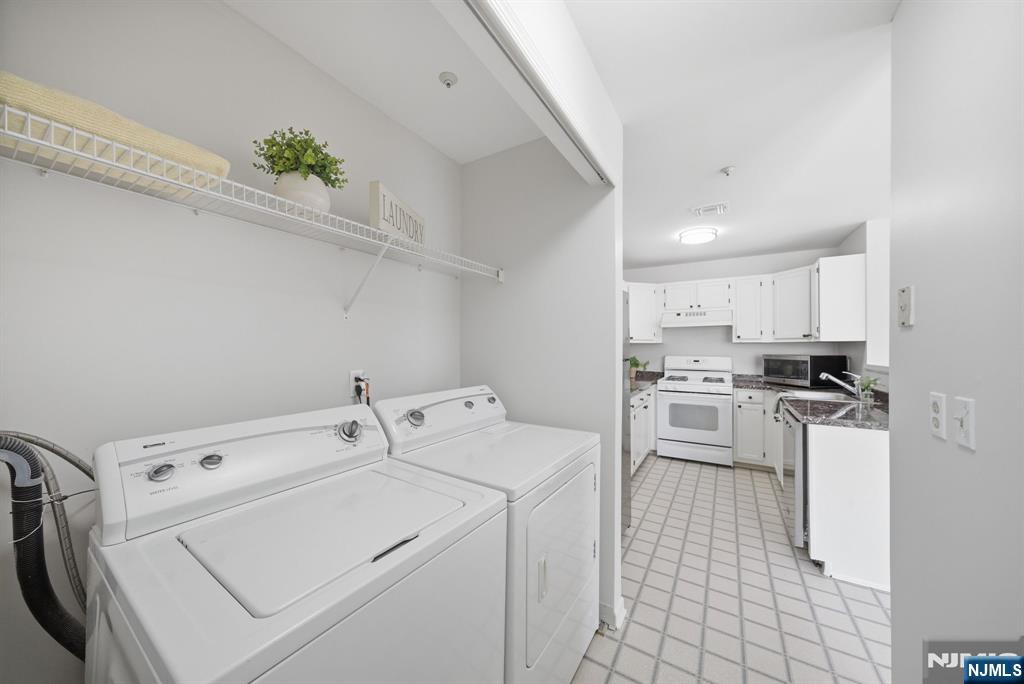 2903 Appleton Way Whippany, NJ 07981 - Photo 14 of 42