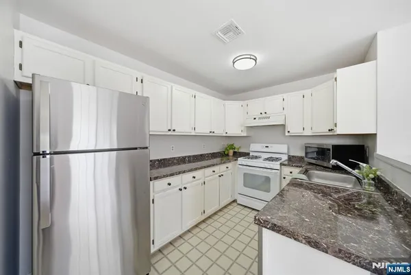 $475,000 | 2903 Appleton Way, Whippany, NJ 07981