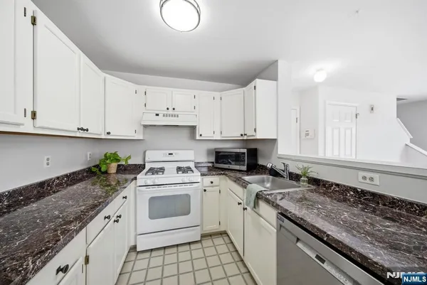 $475,000 | 2903 Appleton Way, Whippany, NJ 07981