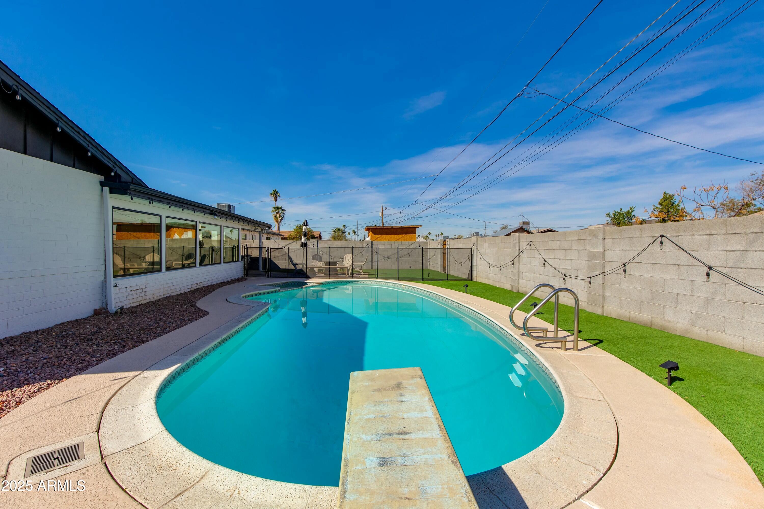 3350 West Charter Oak Road Phoenix, AZ 85029 - Photo 24 of 29 Back / Pool 2