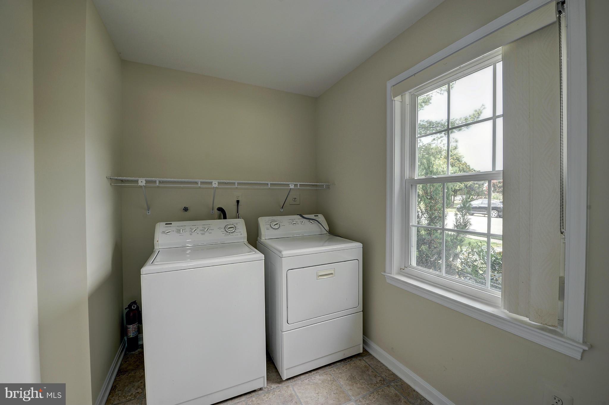 4320 Cub Run Road Chantilly, VA 20151 - Photo 17 of 30 a utility room with dryer and washer