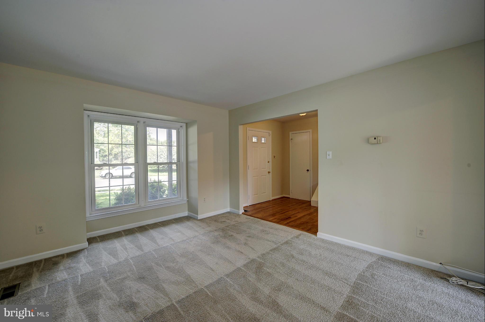 4320 Cub Run Road Chantilly, VA 20151 - Photo 4 of 30 a view of an empty room and window