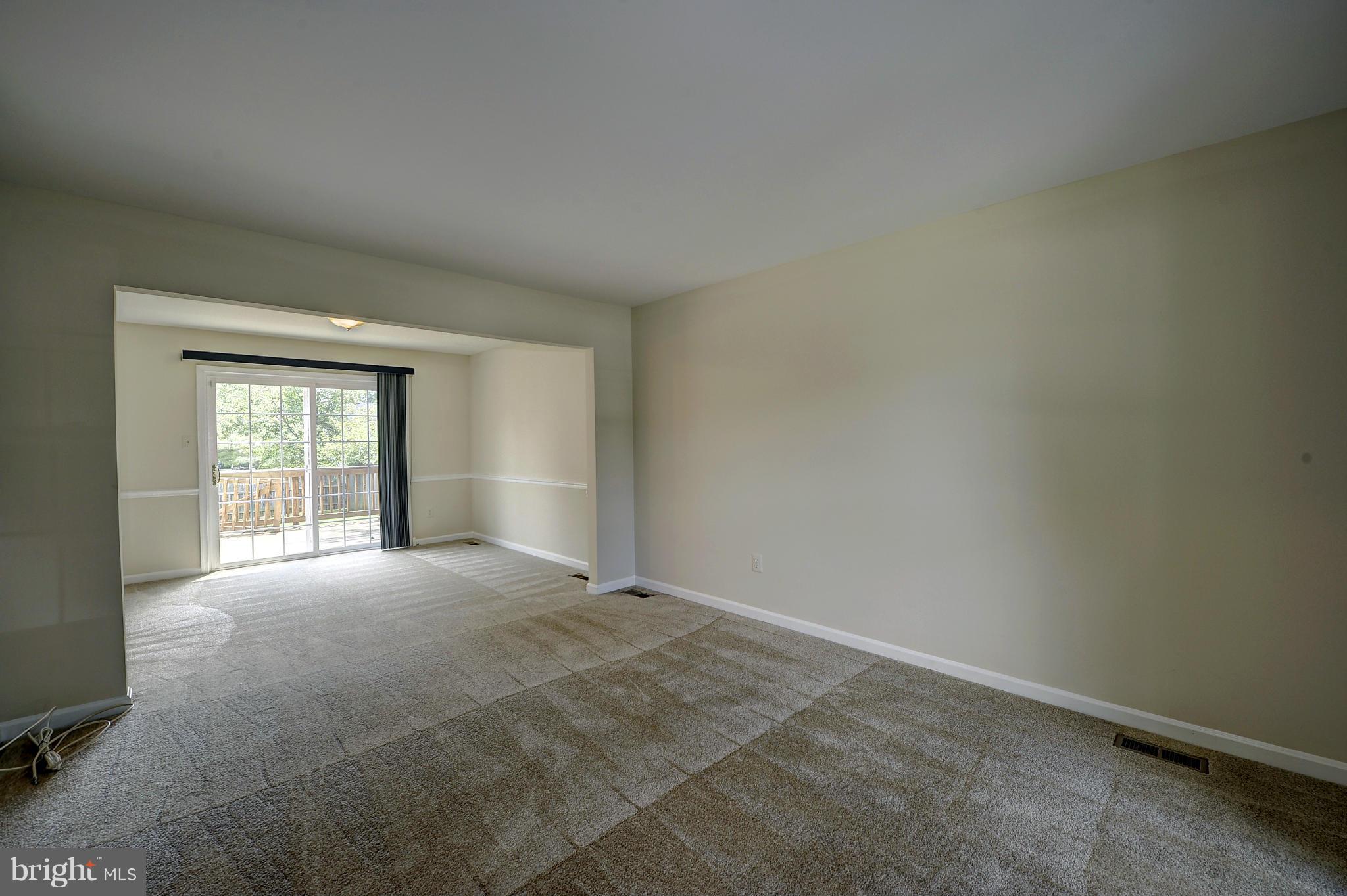 4320 Cub Run Road Chantilly, VA 20151 - Photo 6 of 30 an empty room with windows