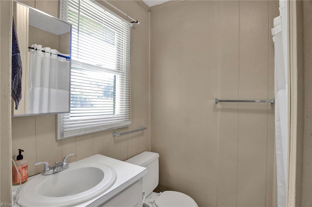 202 Fritts Road Lexington, NC 27295 - Photo 18 of 40 Gallery Image 18