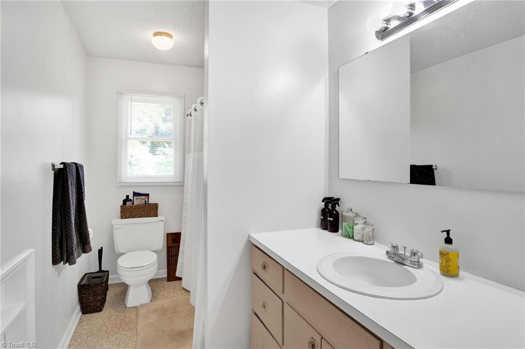 202 Fritts Road Lexington, NC 27295 - Photo 21 of 40 Gallery Image 21