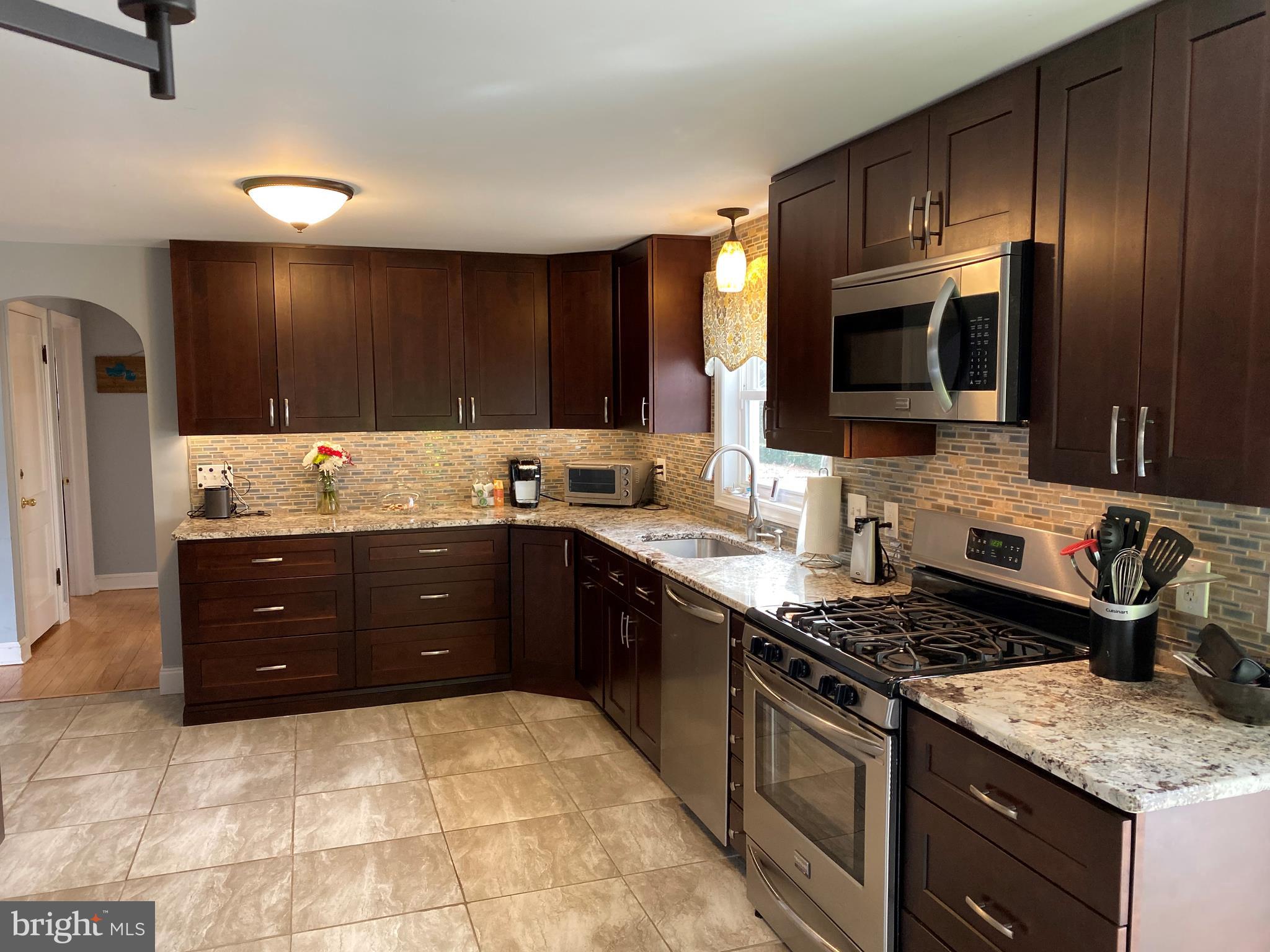 46 Edgewood Road Bordentown, NJ 08505 - Photo 3 of 21 Beautiful Kitchen