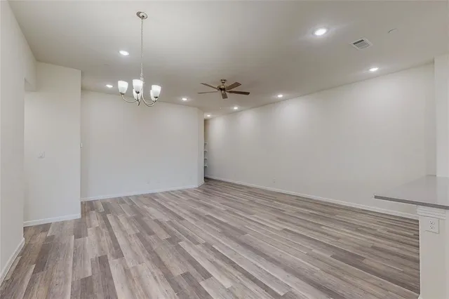 $2,550 | 16082 Doe Lk Drive, Frisco, TX 75033