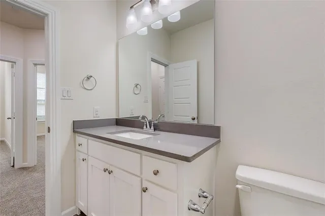 $2,550 | 16082 Doe Lk Drive, Frisco, TX 75033