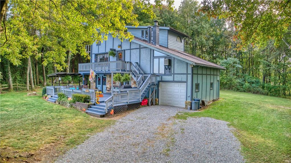 584 Hopewell Road White, PA 15490 - Photo 2 of 25 Gallery Image 2