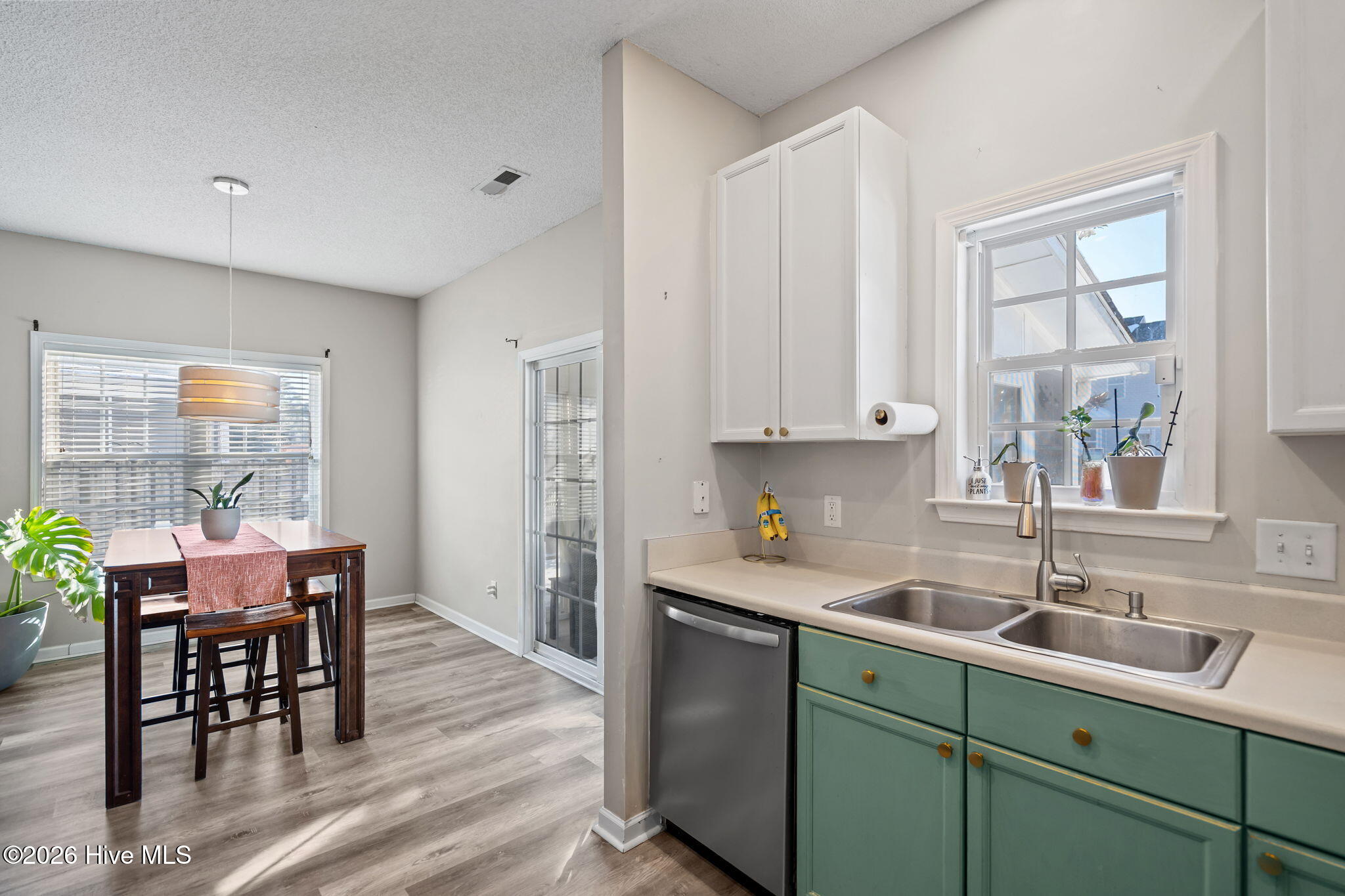 6816 Teviot Road Wilmington, NC 28412 - Photo 12 of 29 13-web-or-mls-IMG_7629