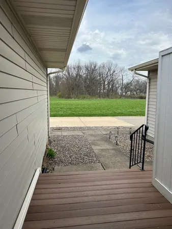 $189,000 | 1233 47th Ave Court, Unit 16, East Moline, IL 61244