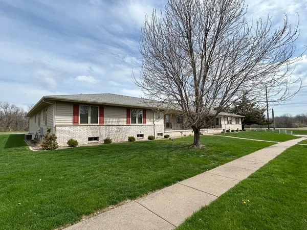 $189,000 | 1233 47th Ave Court, Unit 16, East Moline, IL 61244
