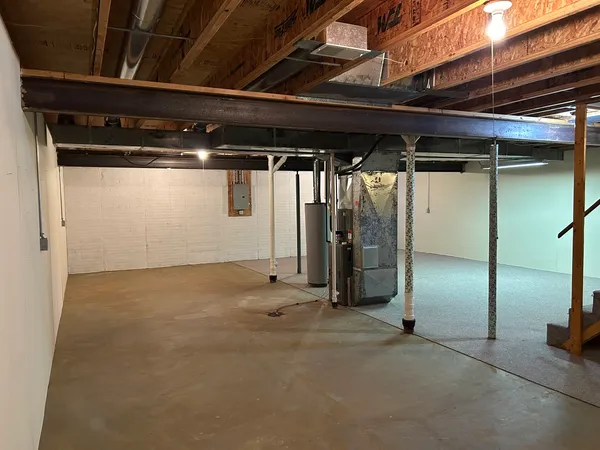 $189,000 | 1233 47th Ave Court, Unit 16, East Moline, IL 61244