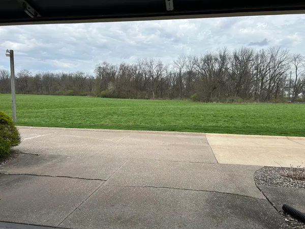 $189,000 | 1233 47th Ave Court, Unit 16, East Moline, IL 61244