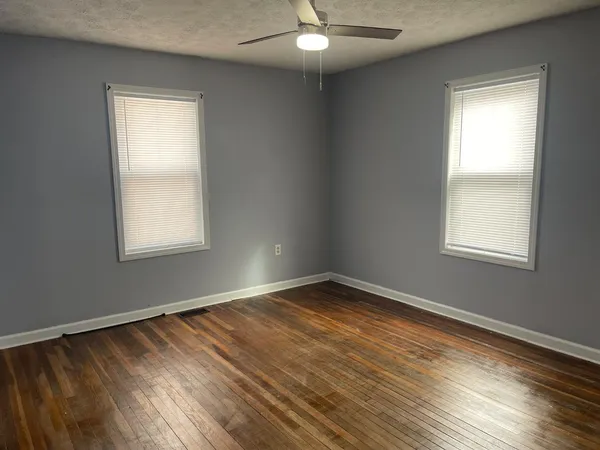 $179,500 | 1350 South Ruth Street, Rushville, IN 46173