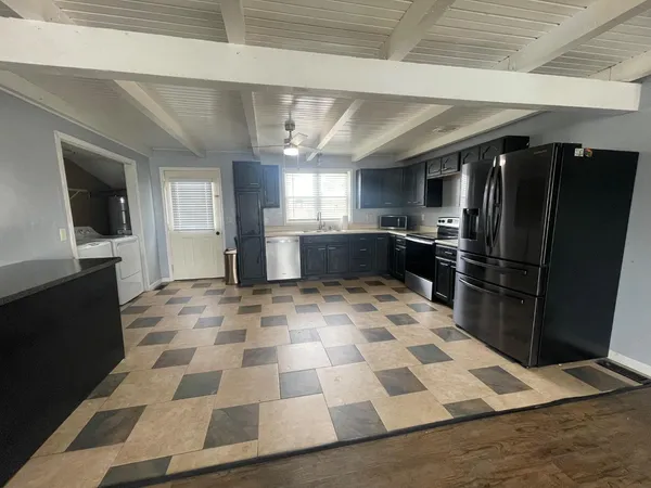 $179,500 | 1350 South Ruth Street, Rushville, IN 46173