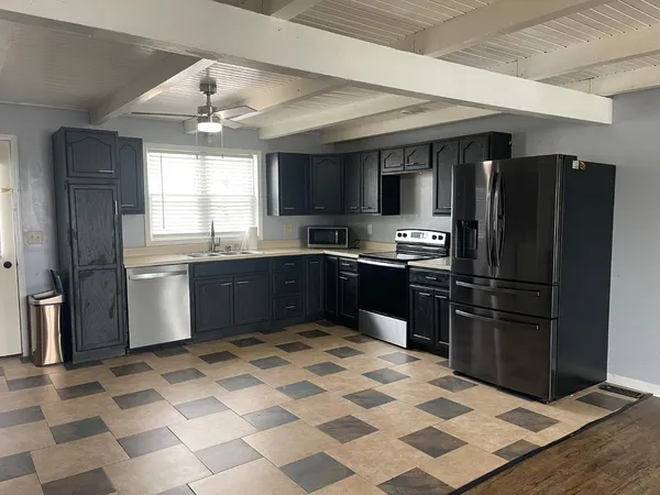 $179,500 | 1350 South Ruth Street, Rushville, IN 46173