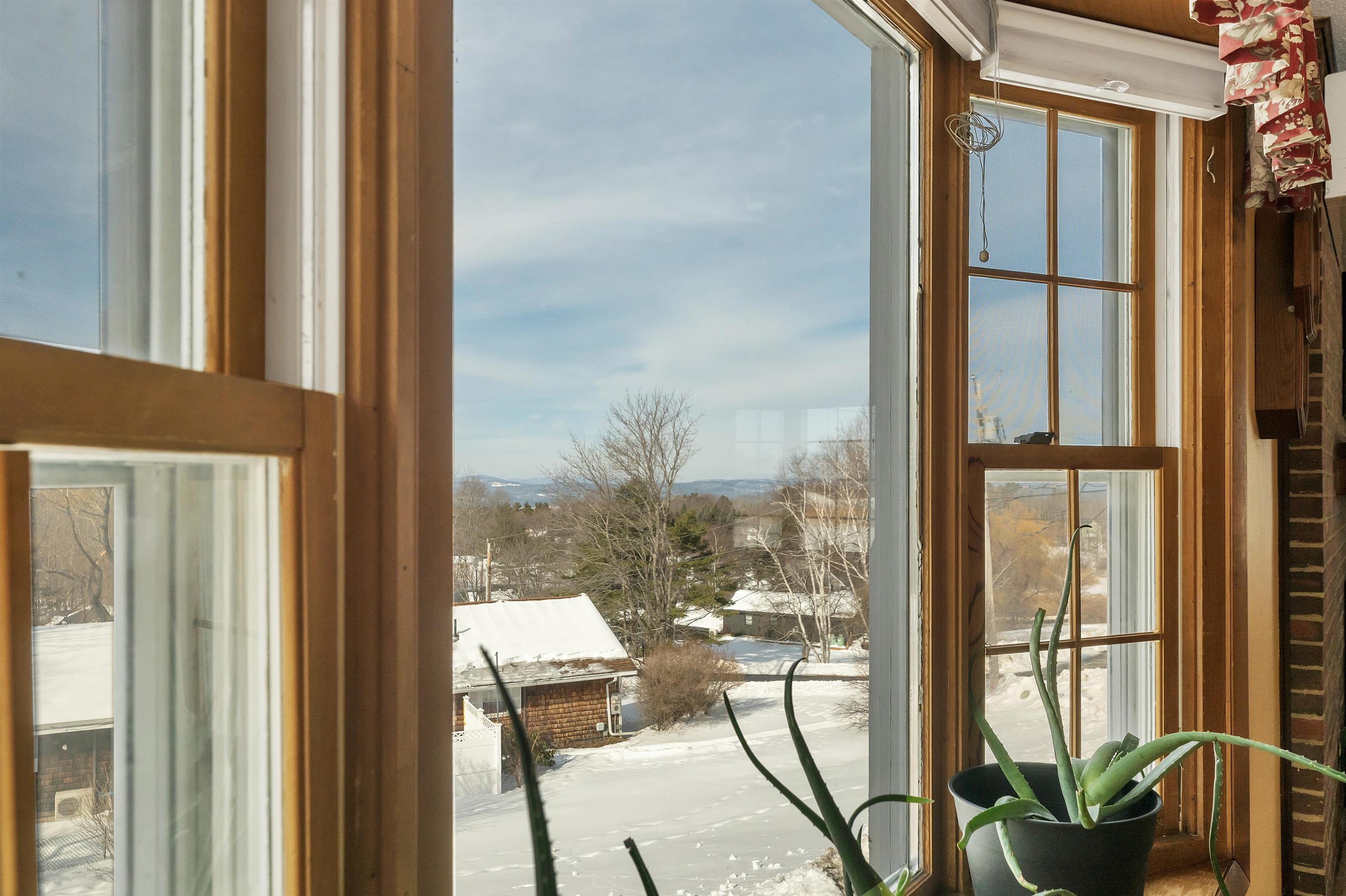 55 High View Circle Gilford, NH 03249 - Photo 7 of 60