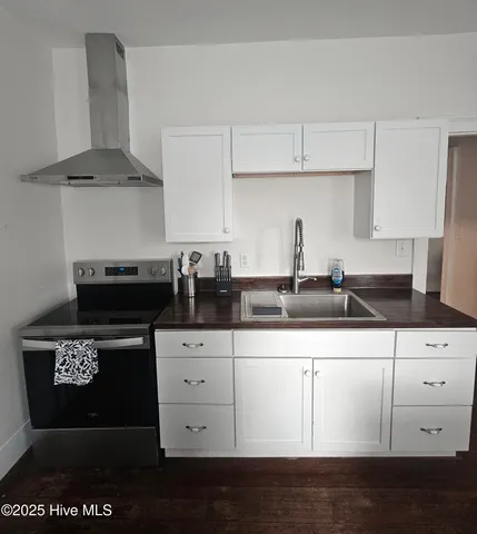 $2,100 | 315 Church Street, Unit C, Wilmington, NC 28401