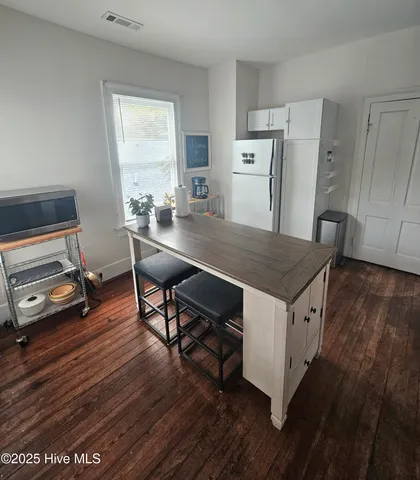 $2,100 | 315 Church Street, Unit C, Wilmington, NC 28401