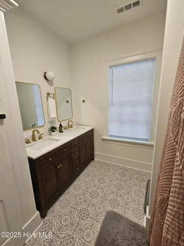 $2,100 | 315 Church Street, Unit C, Wilmington, NC 28401